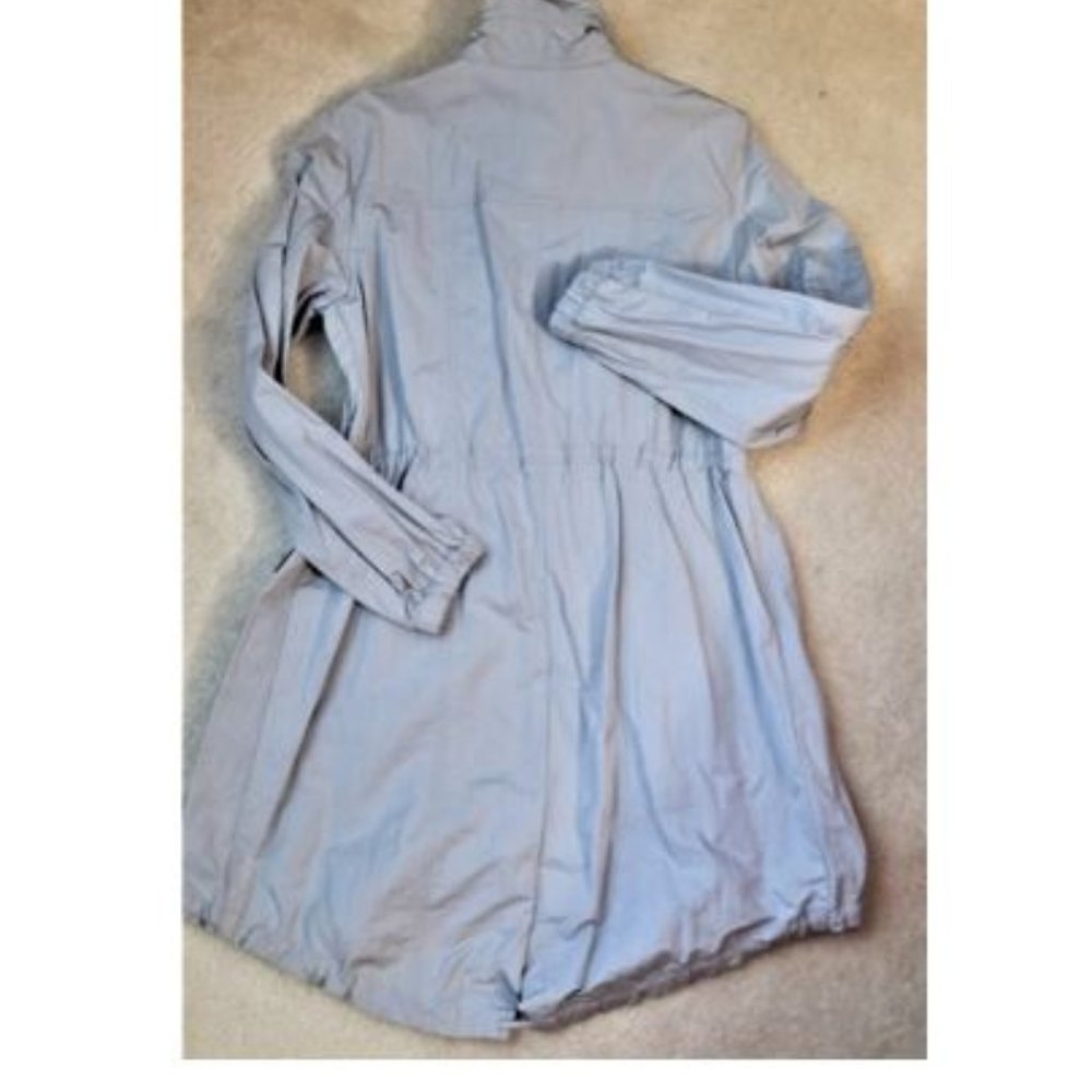 Banana Republic rain coat with ruffled collar M - Picture 2 of 12